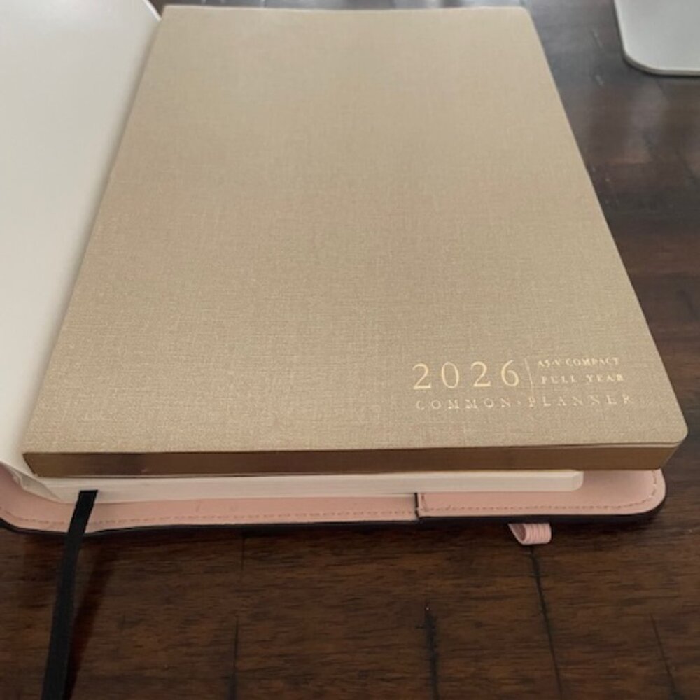 Used Michael Kors Cover & Notebook - Picture 5 of 5